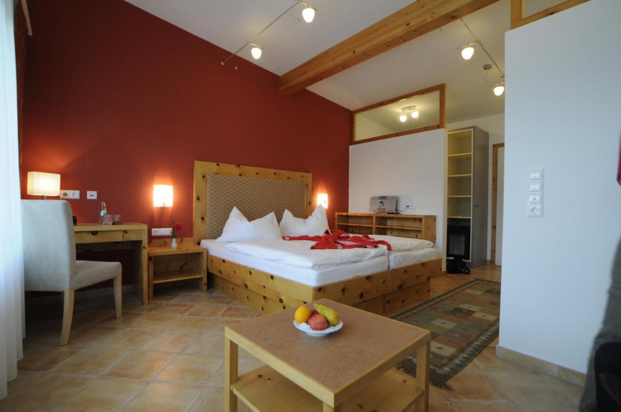 Mayer - Wirtshaus Und Dorfhotel Санкт-Мартин-ам-Гримминг Экстерьер фото